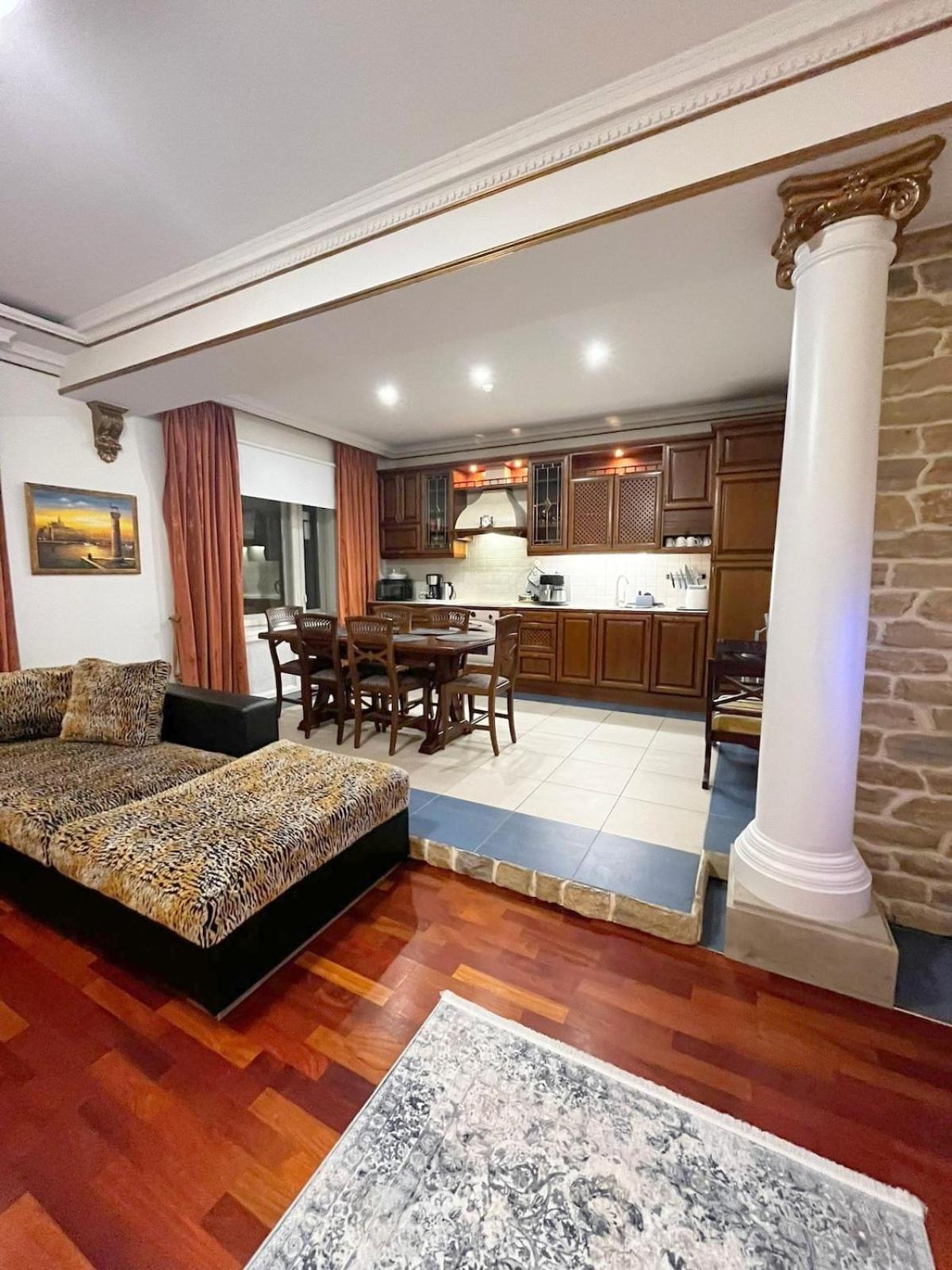 Appartement Elegant 5 Bedr With Sauna In The Centre, Near Viru And Old Town, With Private Parking